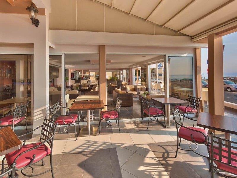 Mackenzie Beach Hotel Larnaca Wnętrze zdjęcie