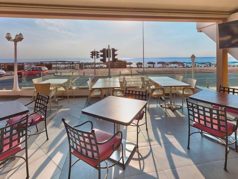 Mackenzie Beach Hotel Larnaca Wnętrze zdjęcie