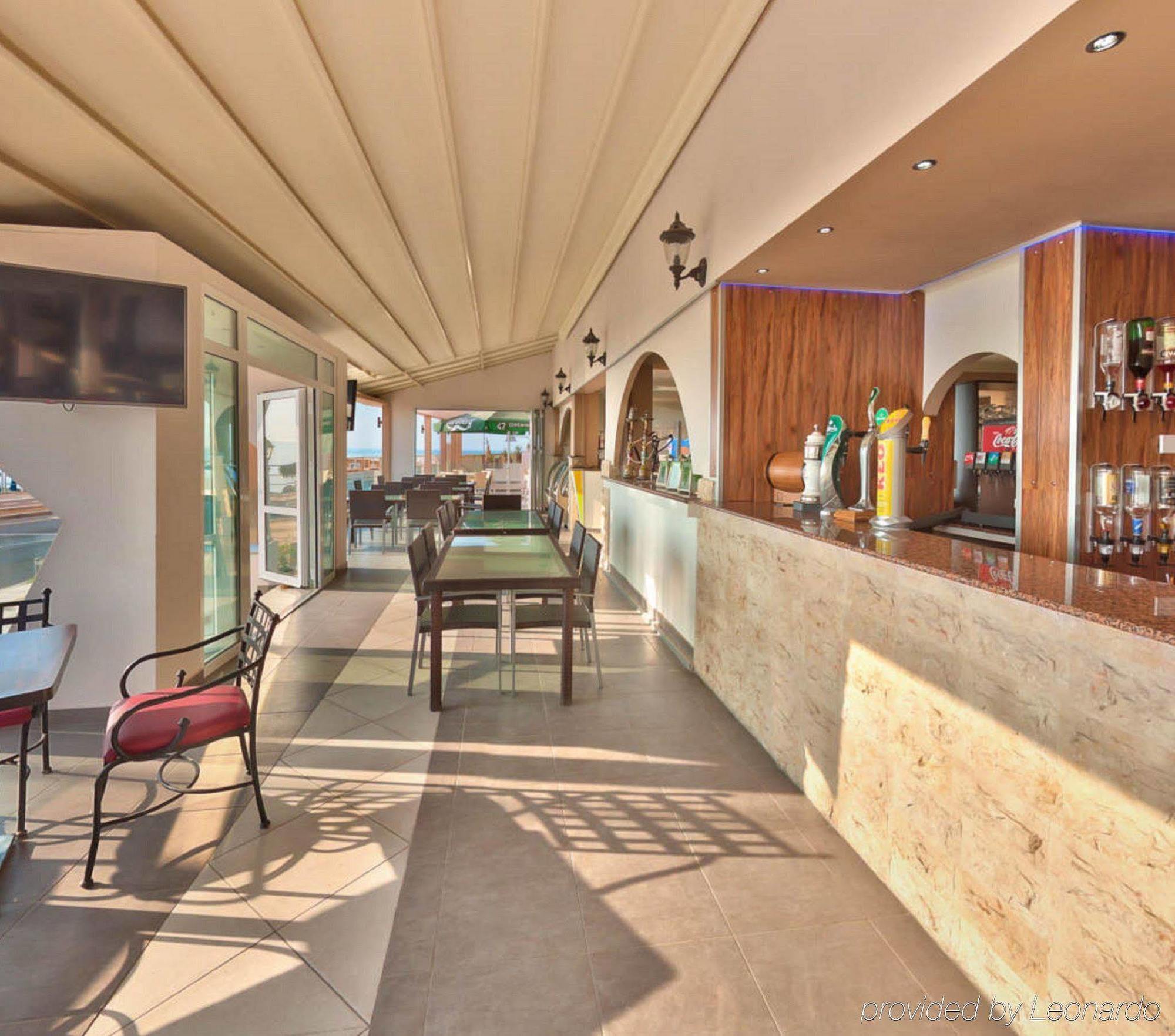 Mackenzie Beach Hotel Larnaca Zewnętrze zdjęcie