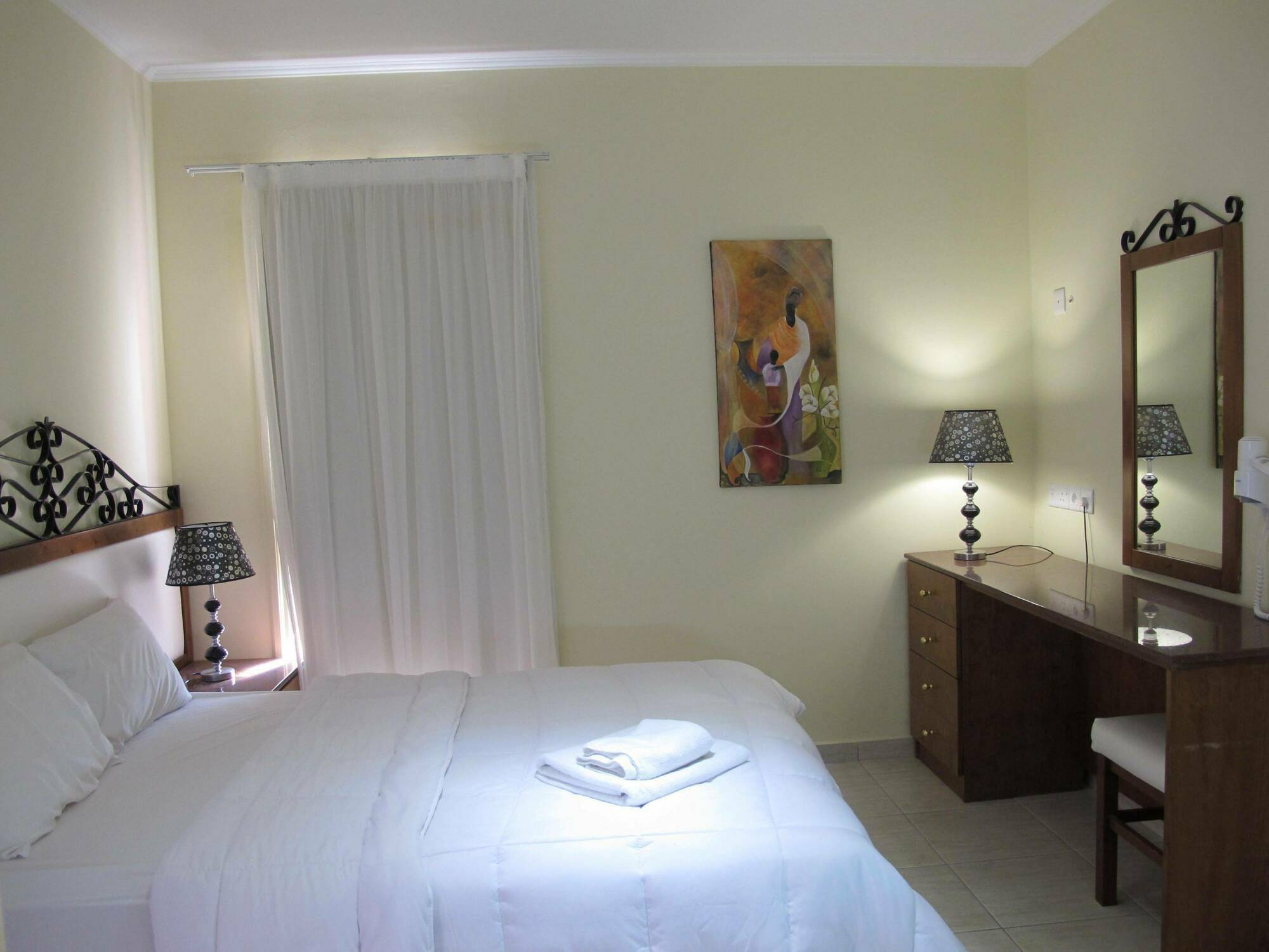 Mackenzie Beach Hotel Larnaca Zewnętrze zdjęcie